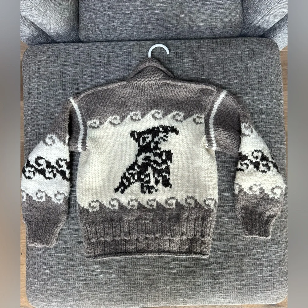 Authentic Custom Cowichan Sweater - Picture 4 of 4